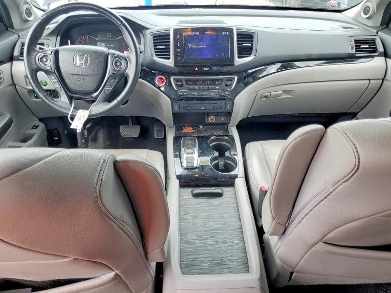 2017 HONDA PILOT TOURING 8