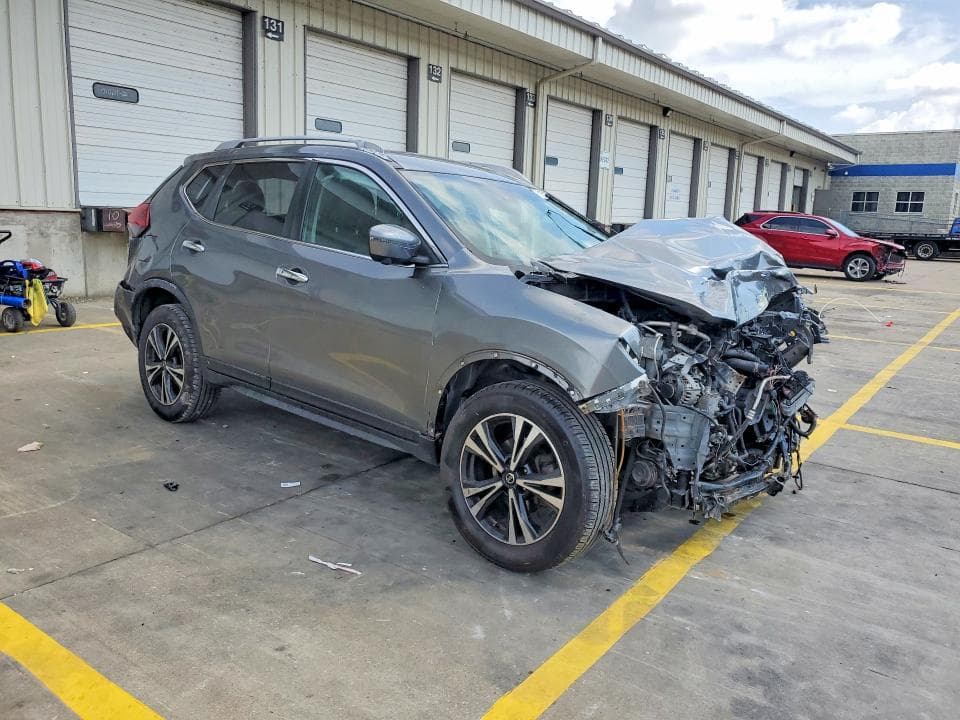 2019 NISSAN ROGUE SV 4