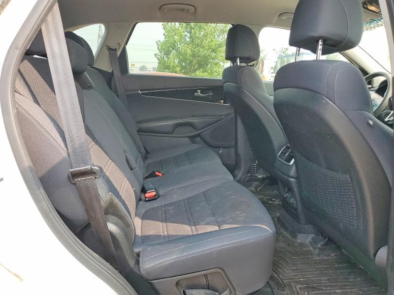 2017 KIA SORENTO LX LX 11