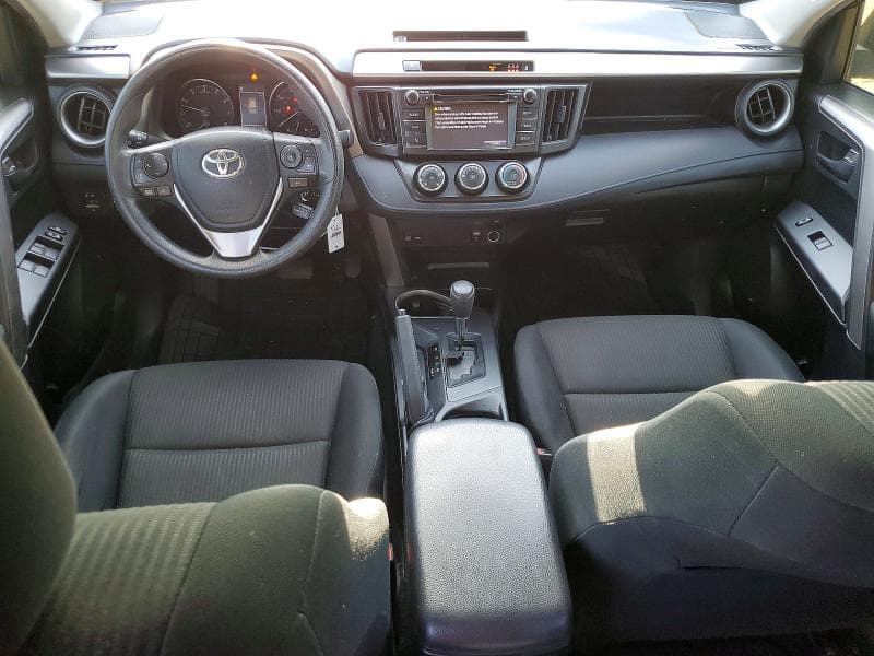 2018 TOYOTA RAV4 LE LE 8