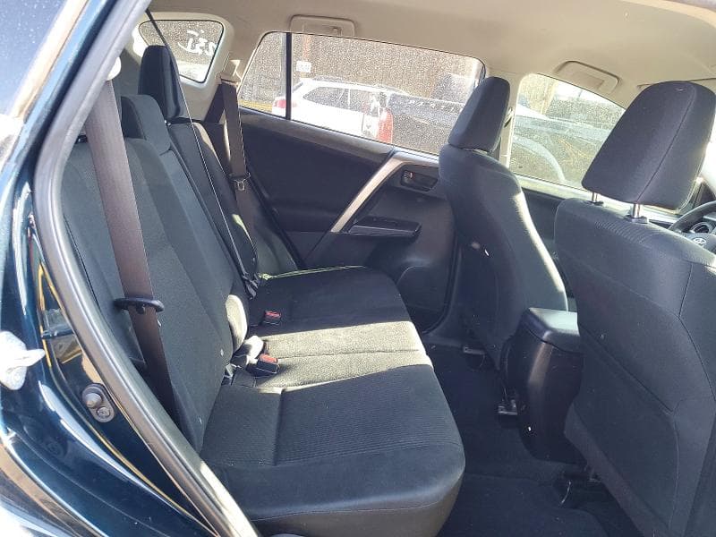 2018 TOYOTA RAV4 LE LE 10
