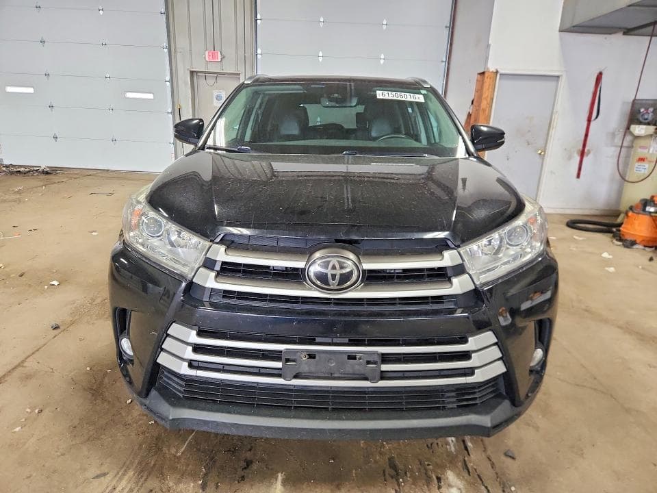 2017 TOYOTA HIGHLANDER XLE 5