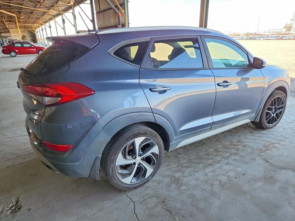 2017 HYUNDAI TUCSON 3