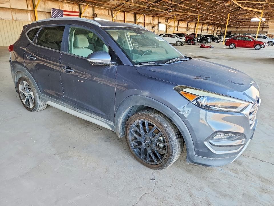 2017 HYUNDAI TUCSON 4