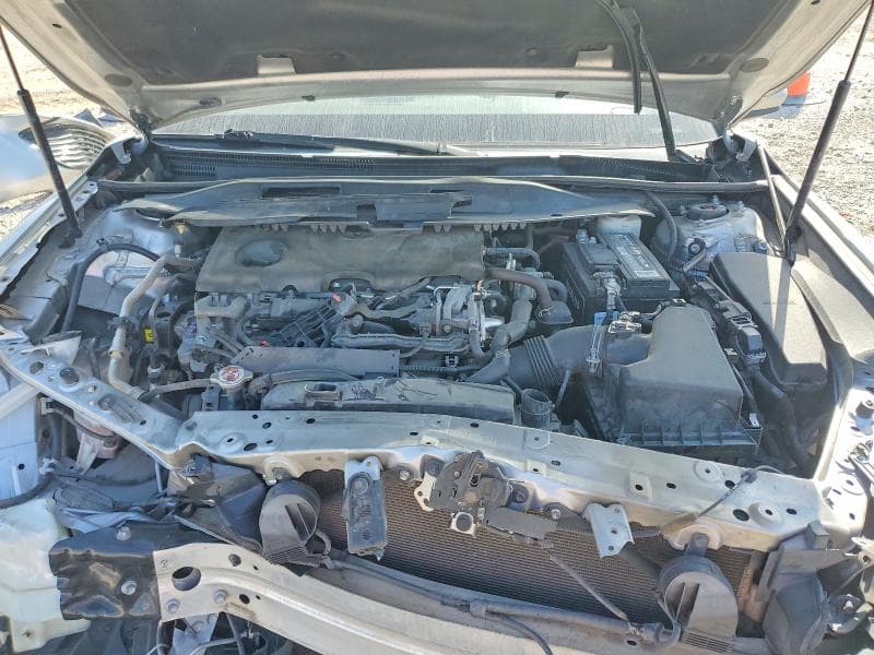 2019 TOYOTA CAMRY LE 11