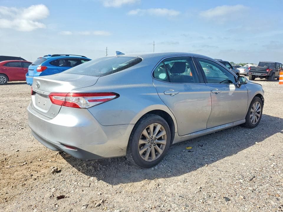 2019 TOYOTA CAMRY LE 3