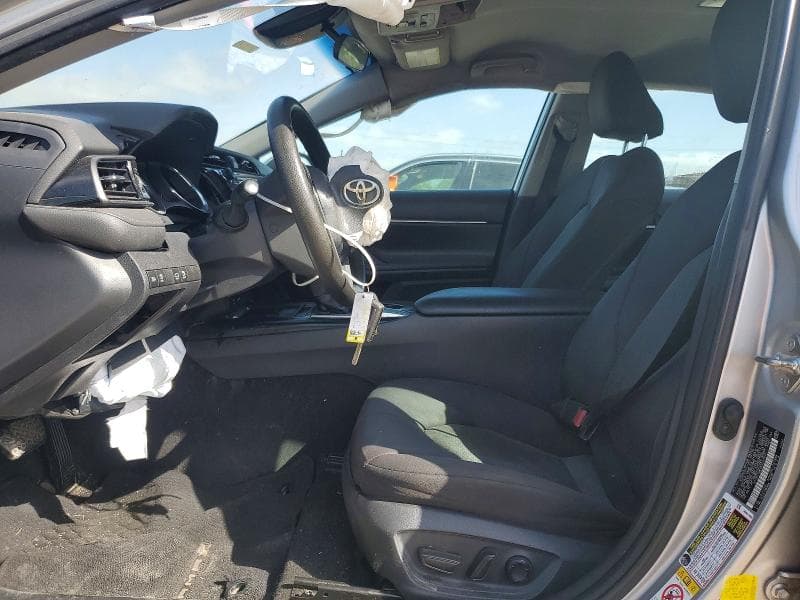 2019 TOYOTA CAMRY LE 7