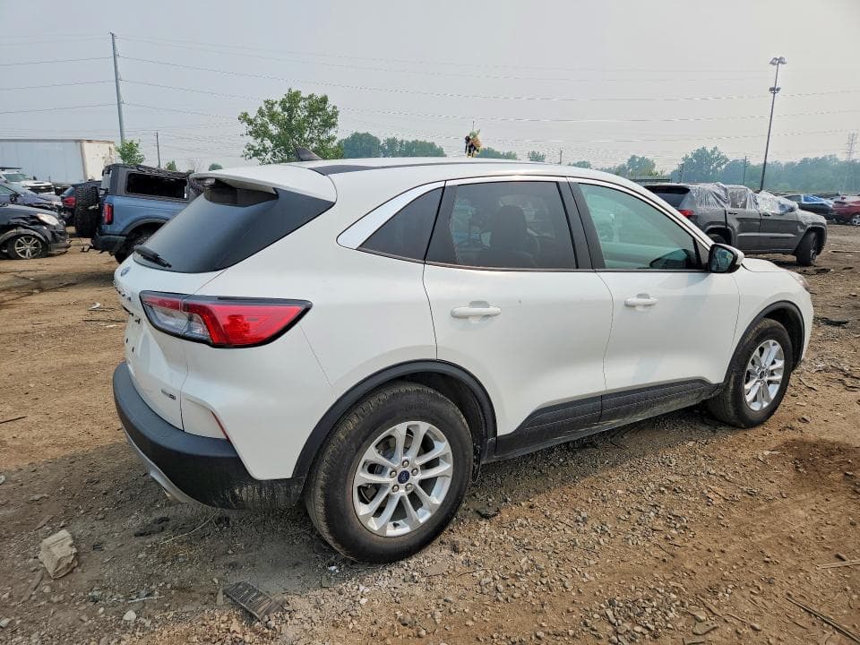 2020 FORD ESCAPE SE 3