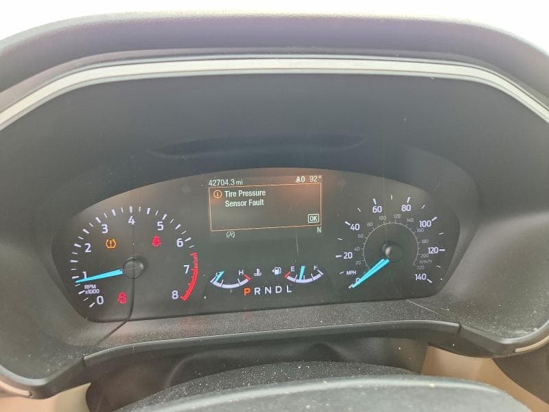 2020 FORD ESCAPE SE 9