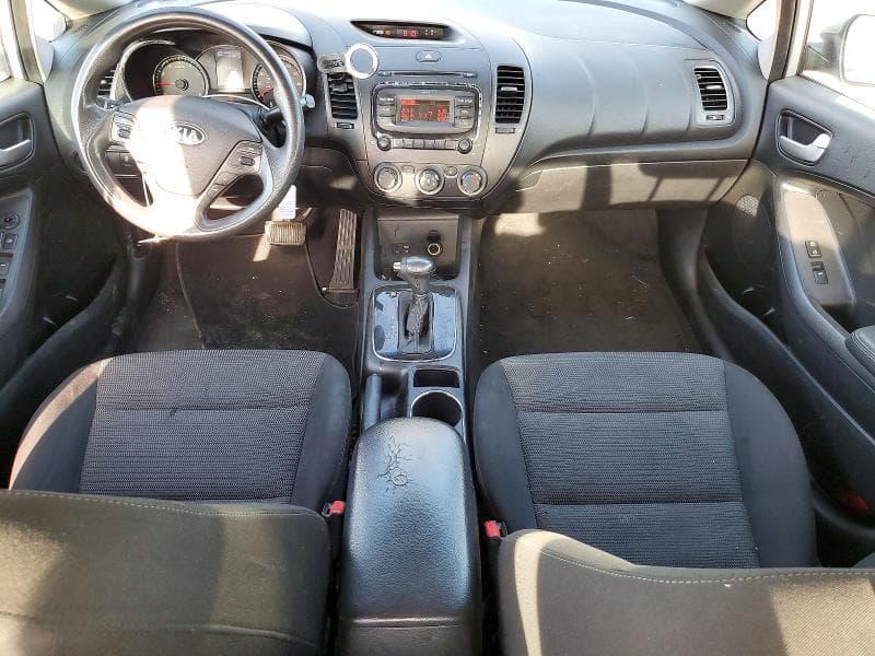 2017 KIA FORTE LX 10