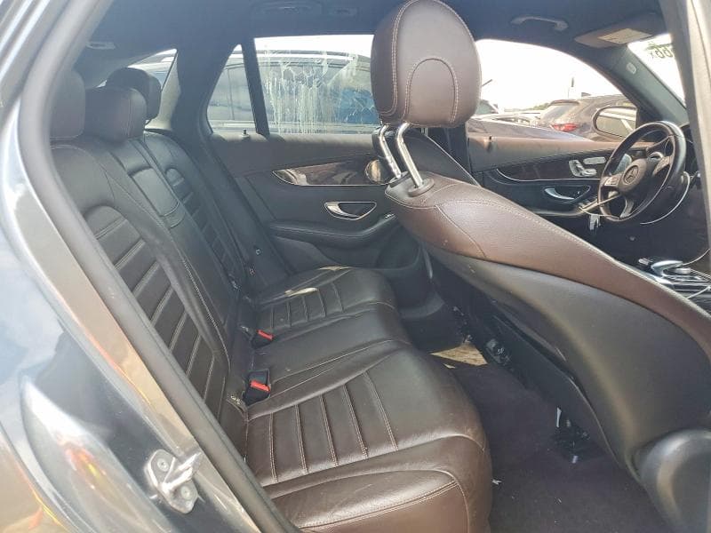 2017 MERCEDES-BENZ GLC 300 300 10