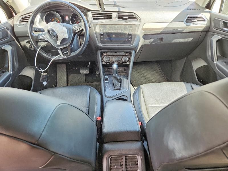 2018 VOLKSWAGEN TIGUAN SE 8