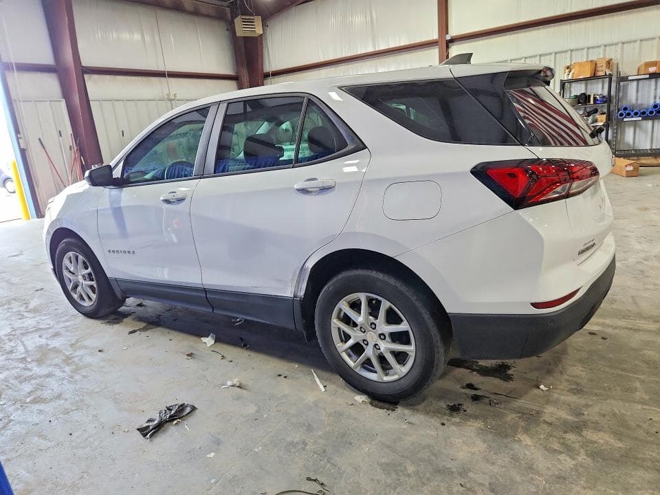 2024 CHEVROLET EQUINOX LS 2