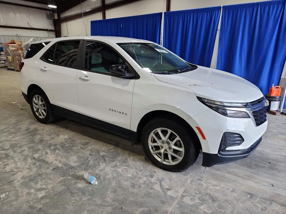 2024 CHEVROLET EQUINOX LS 4