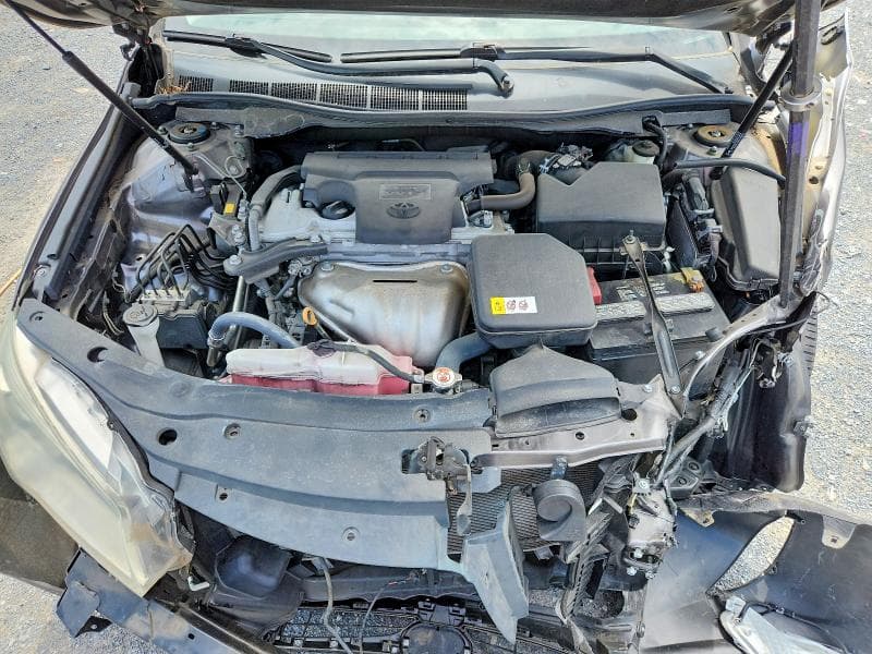 2017 TOYOTA CAMRY SE 11
