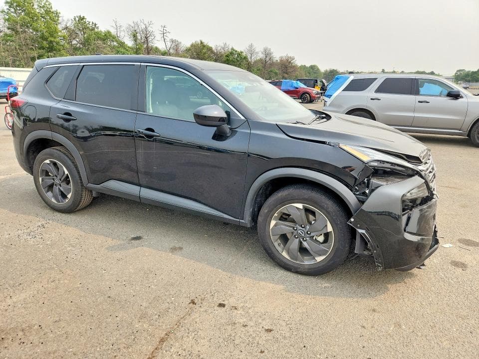 2025 NISSAN ROGUE SV 4