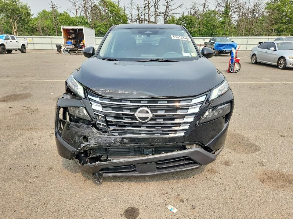 2025 NISSAN ROGUE SV 5