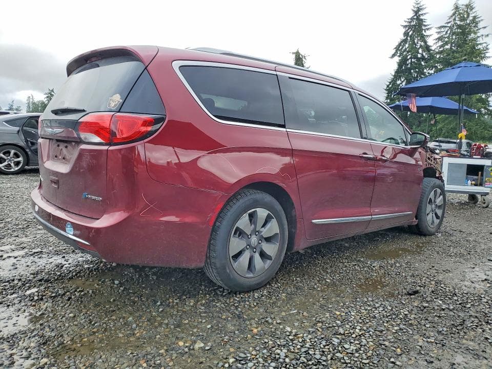 2017 CHRYSLER PACIFICA EHYBRID PLATINUM 3