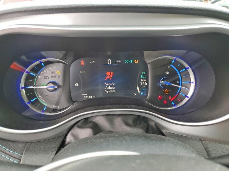2017 CHRYSLER PACIFICA EHYBRID PLATINUM 9