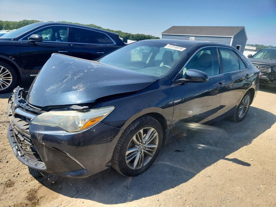 2017 TOYOTA CAMRY SE - 1