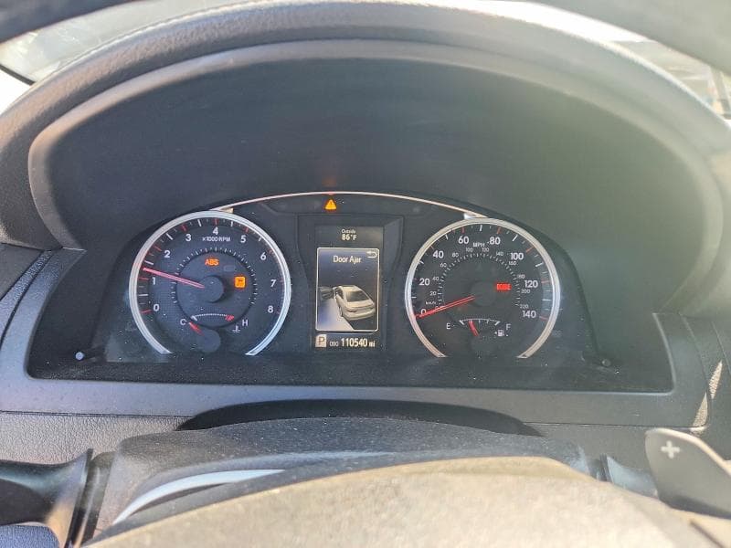 2017 TOYOTA CAMRY SE 9