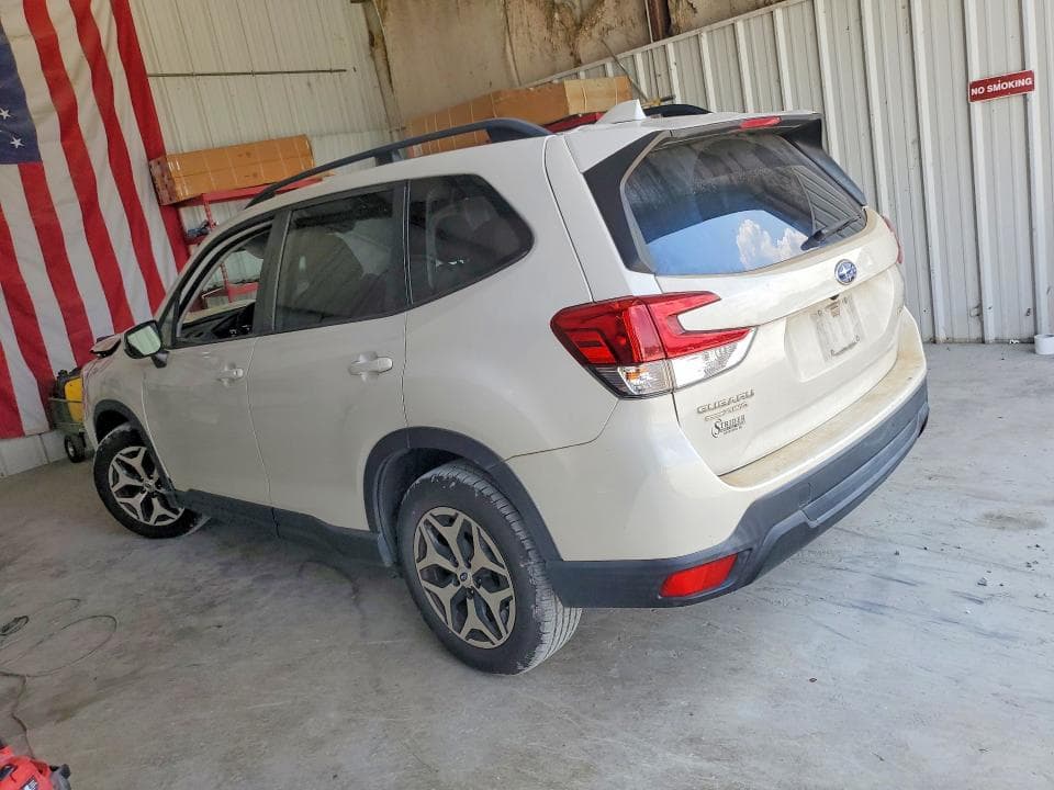 2019 SUBARU FORESTER PREMIUM 2
