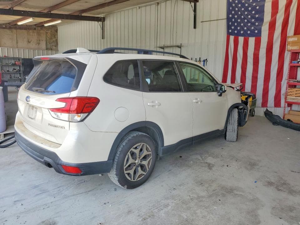 2019 SUBARU FORESTER PREMIUM 3