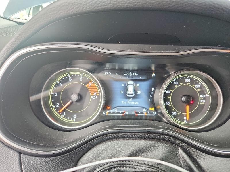 2021 JEEP CHEROKEE LATITUDE LUX 9