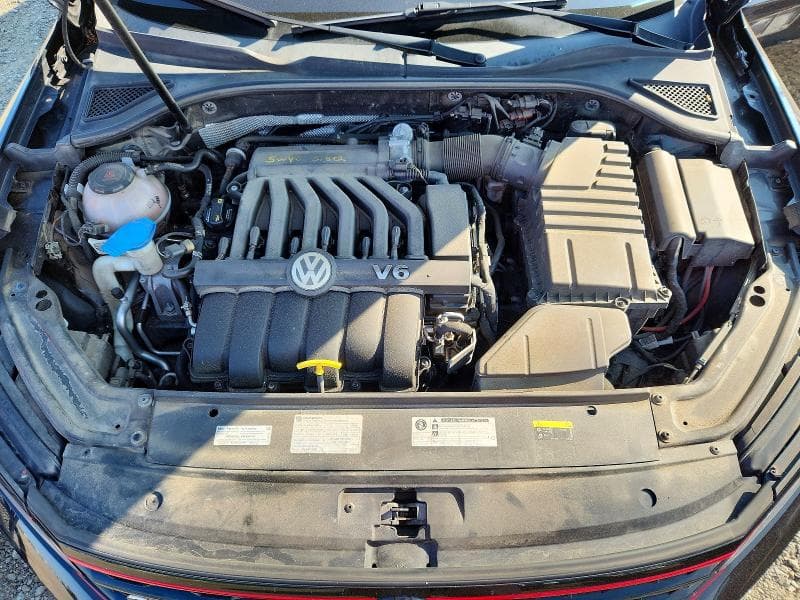 2018 VOLKSWAGEN PASSAT GT 11
