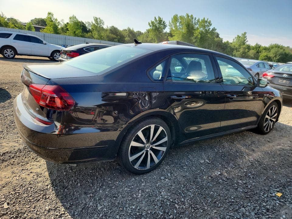 2018 VOLKSWAGEN PASSAT GT 3