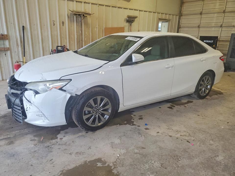 2017 TOYOTA CAMRY XLE - 1
