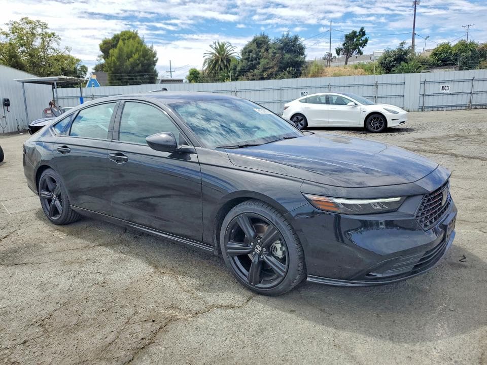 2025 HONDA ACCORD HYBRID SPORT-L 4