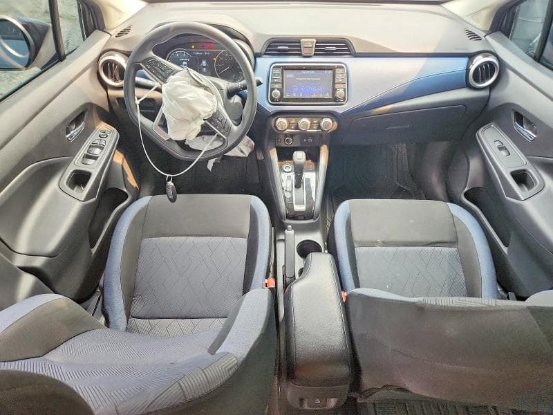 2025 NISSAN VERSA SV SV 8