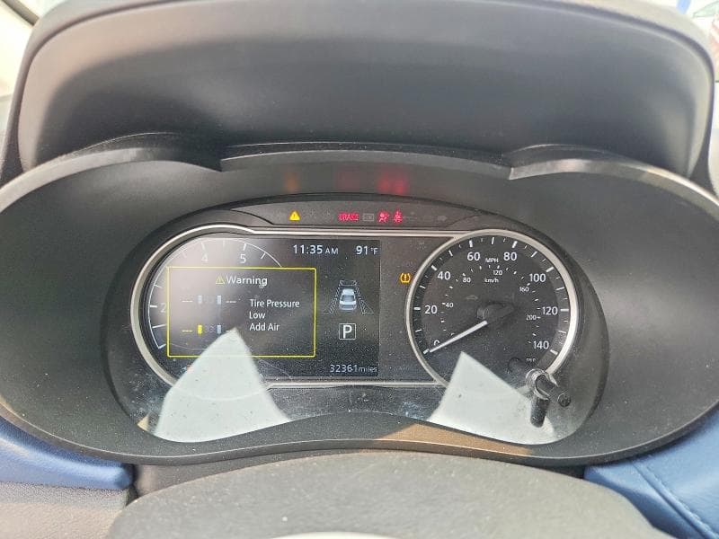 2025 NISSAN VERSA SV SV 9