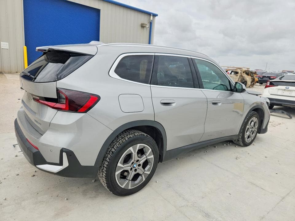 2023 BMW X1 XDRIVE28I 3
