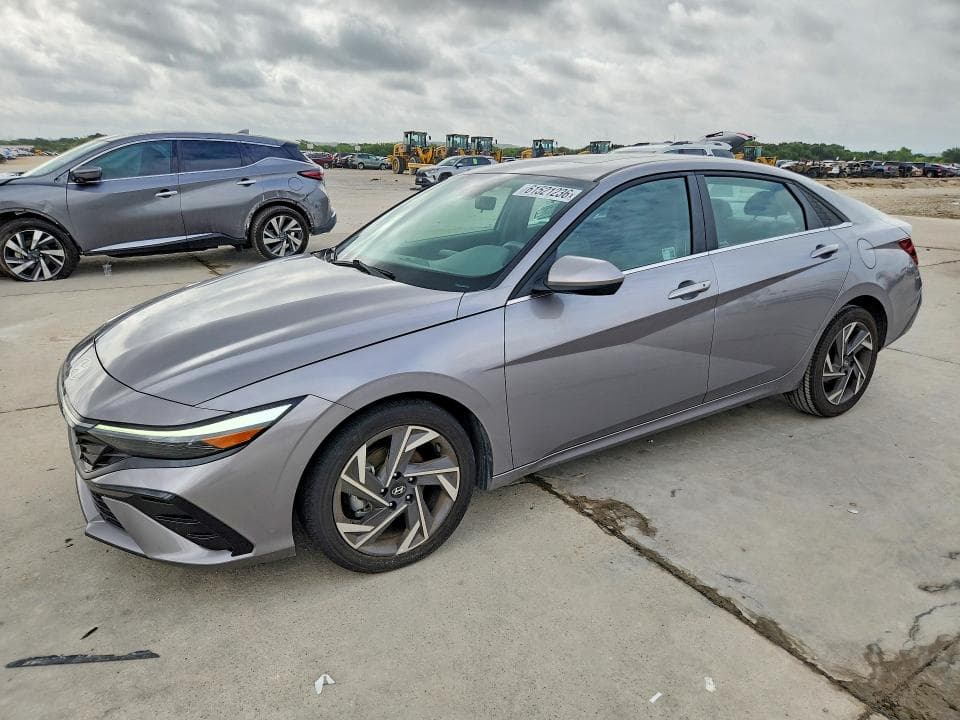 2025 HYUNDAI ELANTRA SEL - 1