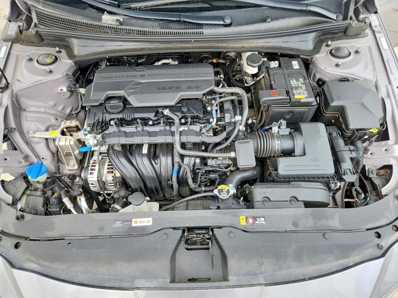 2025 HYUNDAI ELANTRA SEL 11