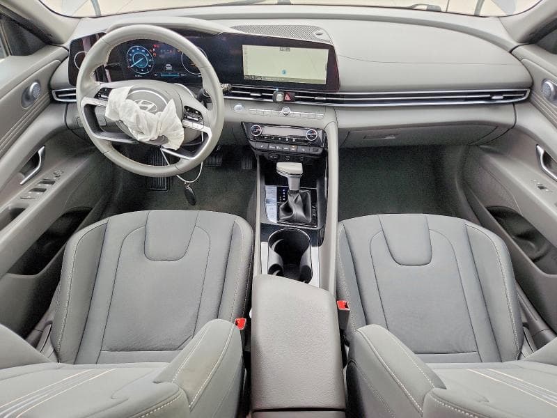 2025 HYUNDAI ELANTRA SEL 8