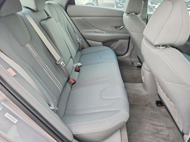 2025 HYUNDAI ELANTRA SEL 10