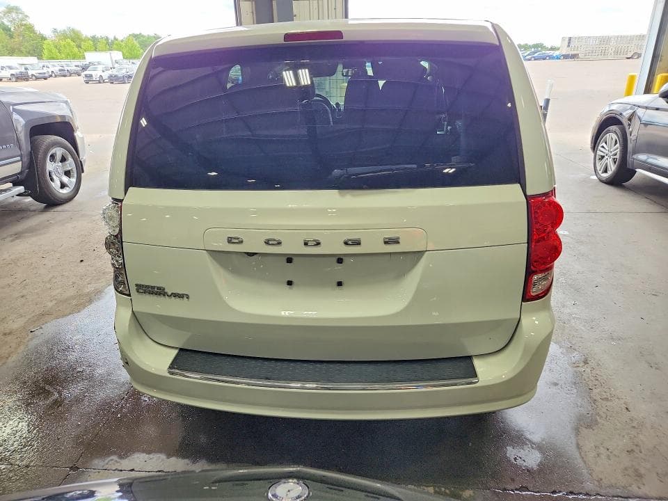 2019 DODGE GRAND CARAVAN SE 6