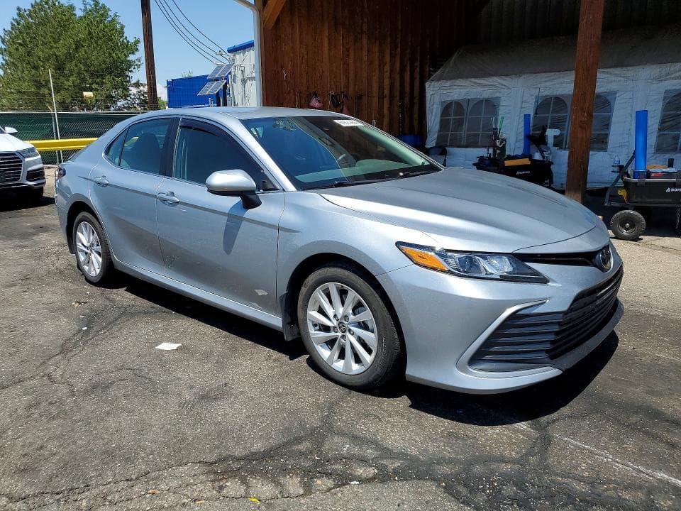 2023 TOYOTA CAMRY LE 4