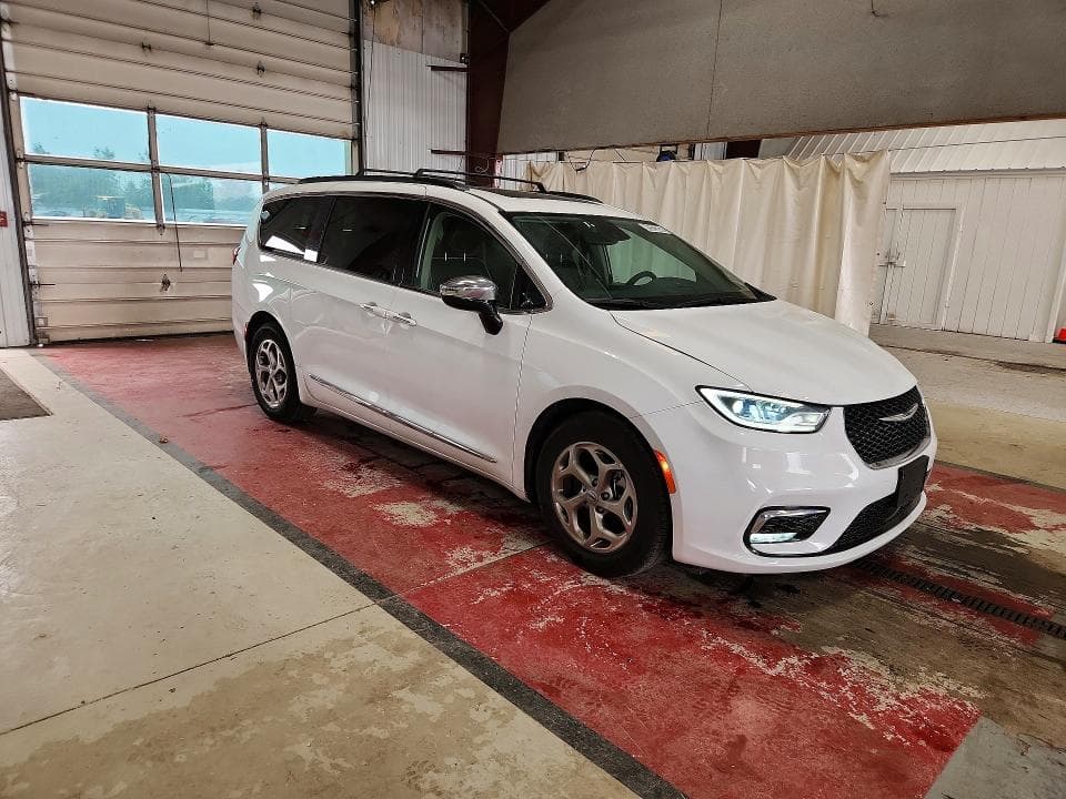 2023 CHRYSLER PACIFICA LIMITED LIMITED 5
