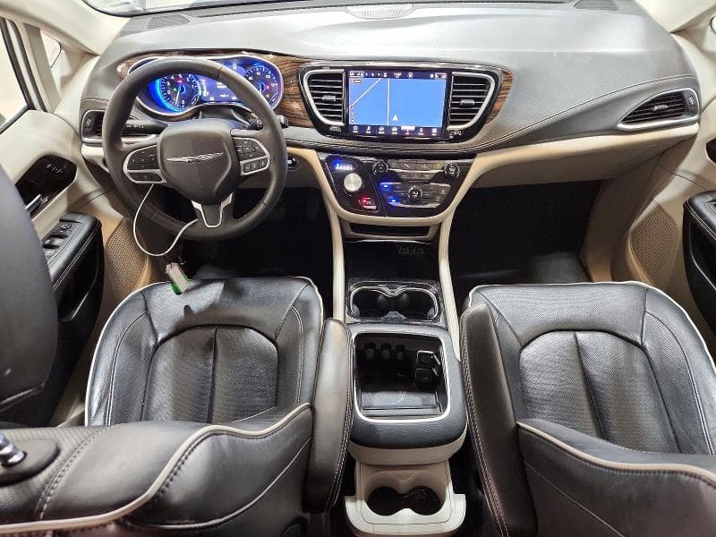 2023 CHRYSLER PACIFICA LIMITED LIMITED 9