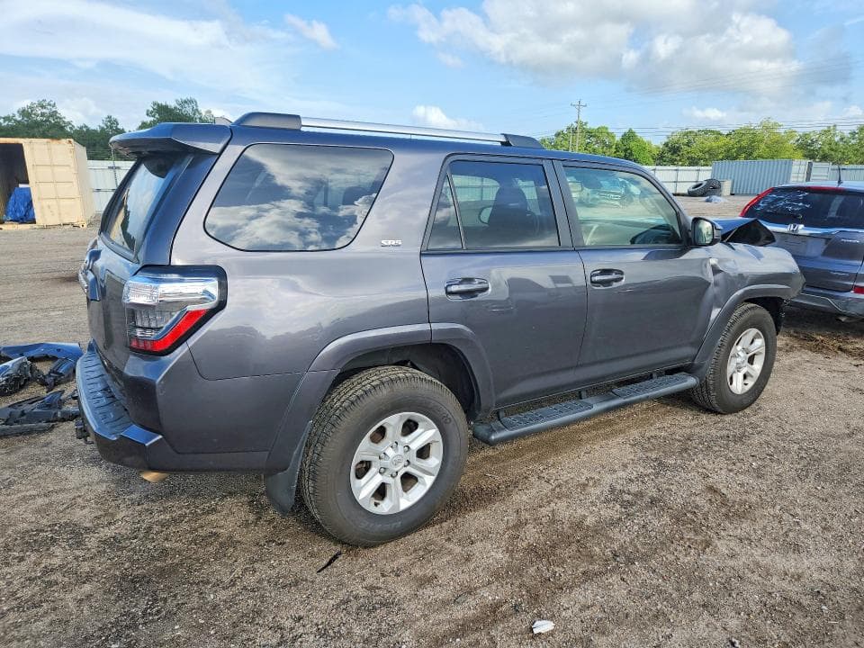 2022 TOYOTA 4RUNNER SR5 3