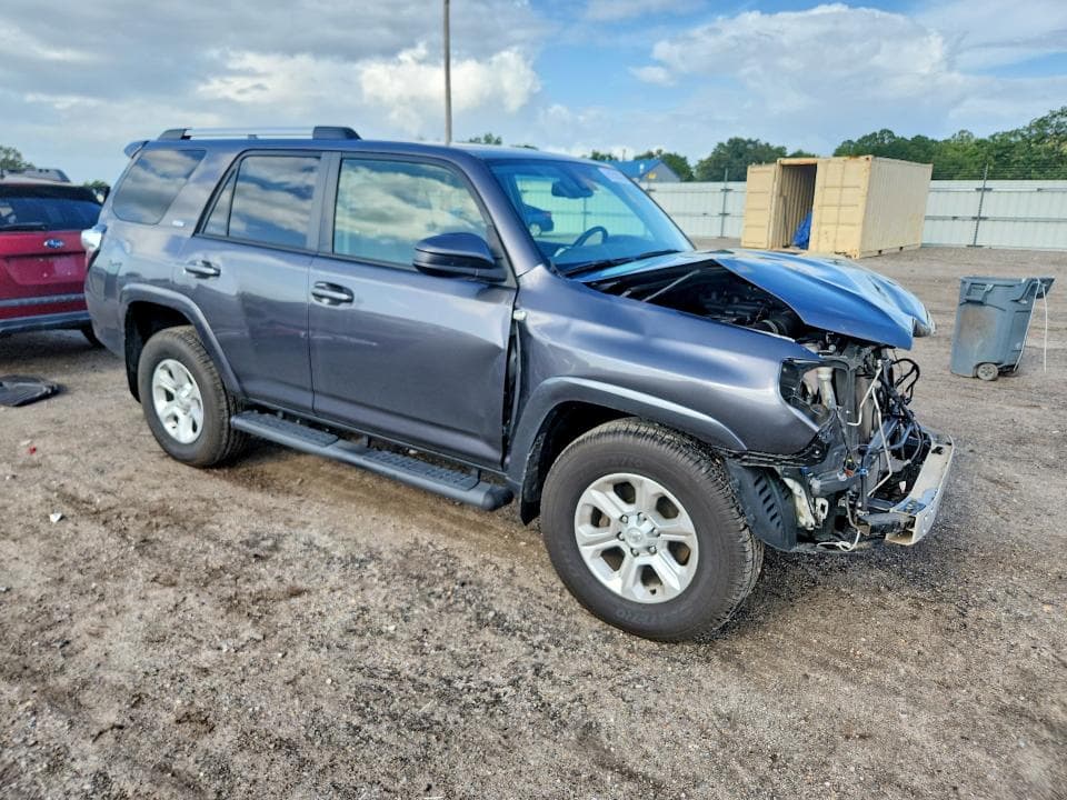 2022 TOYOTA 4RUNNER SR5 4
