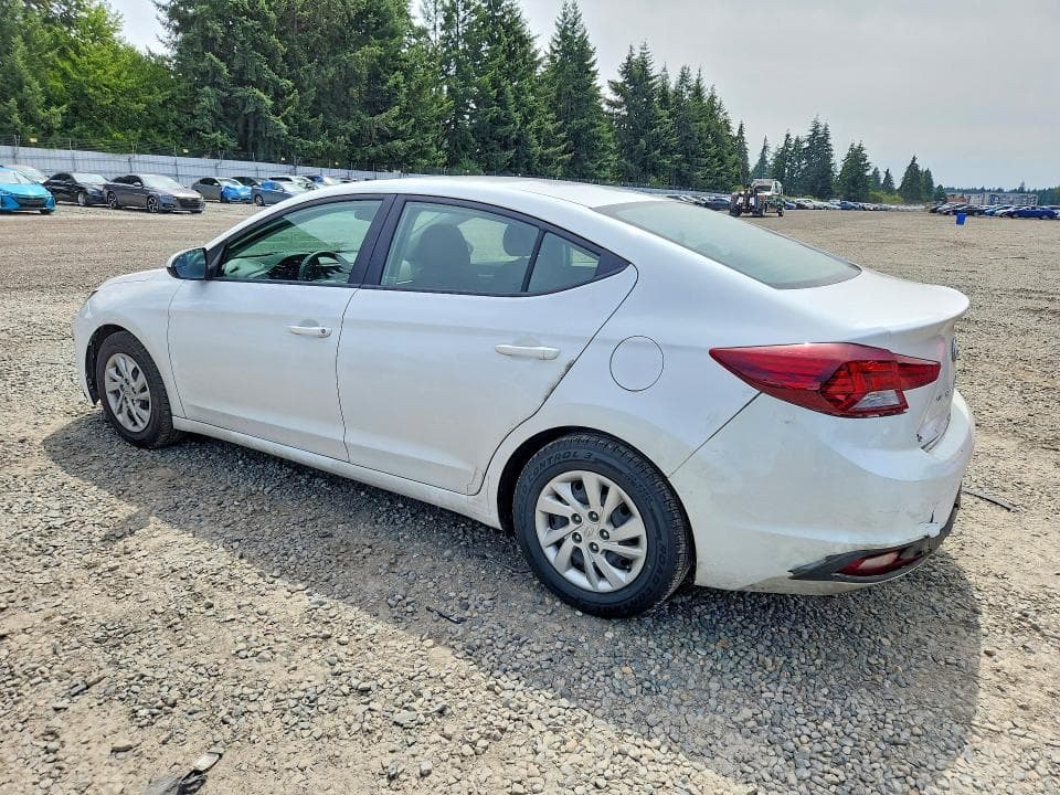 2019 HYUNDAI ELANTRA SE 2