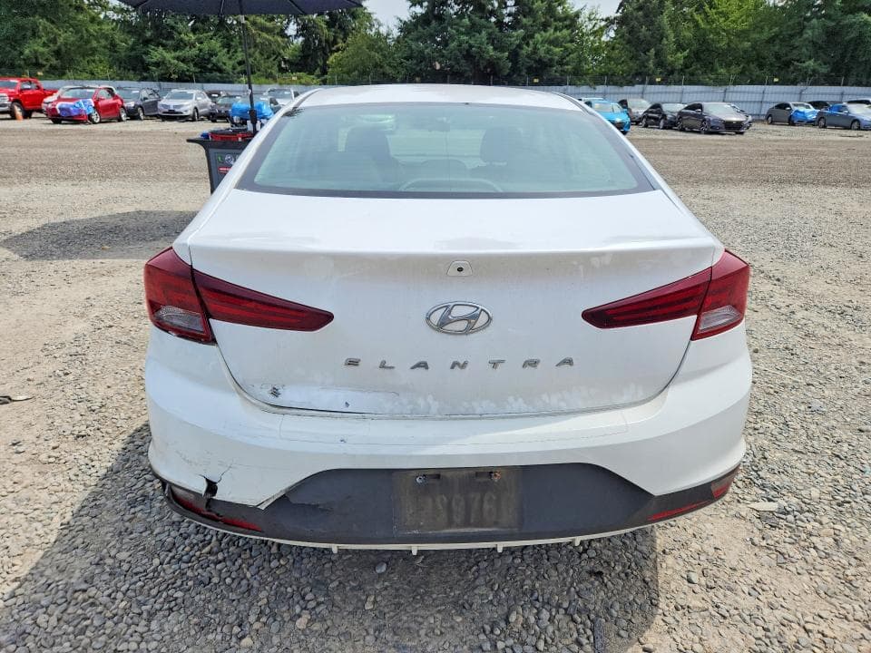 2019 HYUNDAI ELANTRA SE 6