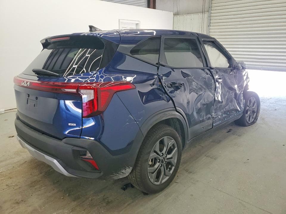 2026 KIA SELTOS LX 3