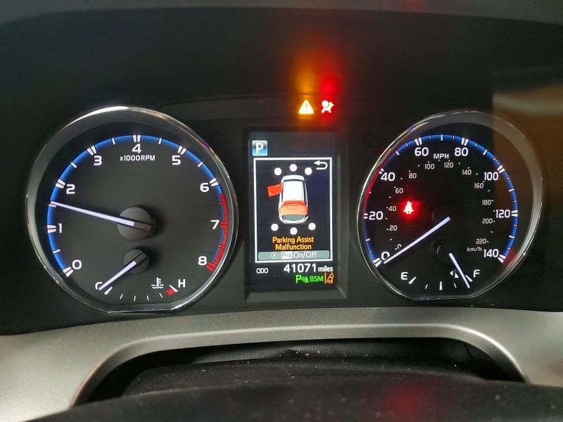 2017 TOYOTA RAV4 LIMITED LIMITED 9