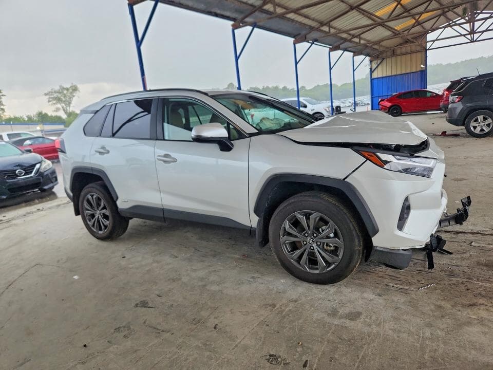 2025 TOYOTA RAV4 XLE PREMIUM 4